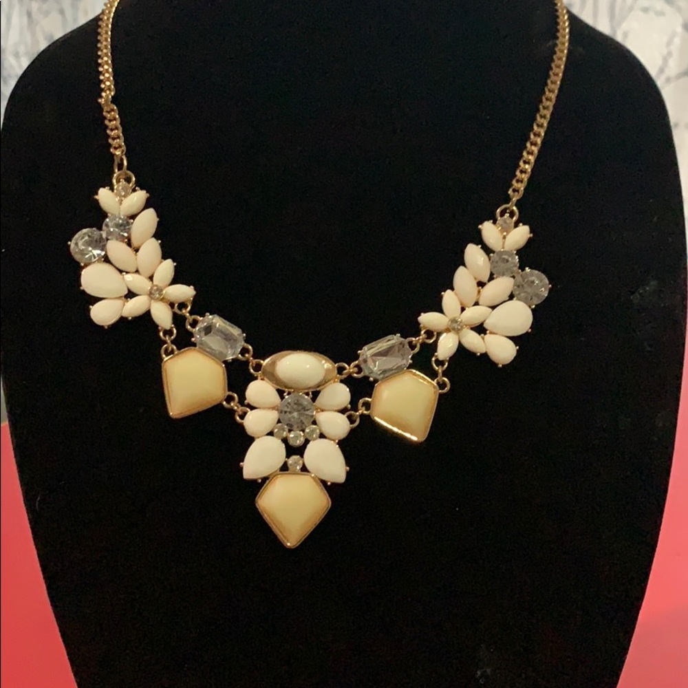 Adjustable necklace